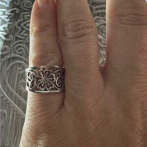 Intricate Silver Floral Band Ring